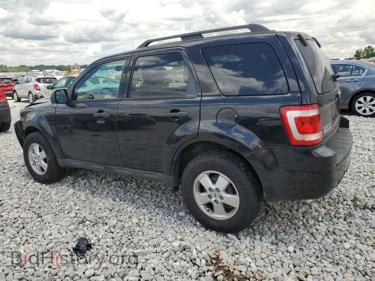 2011 FORD ESCAPE - VIN: 1FMCU0D73BKA26863 - Photo 2