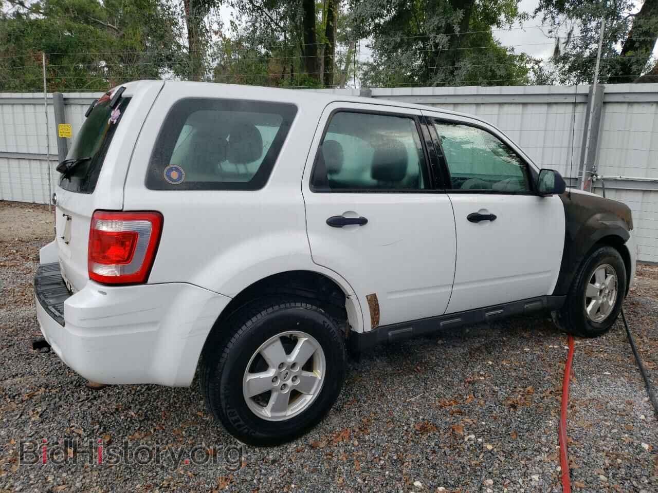 2010 FORD ESCAPE - VIN: 1FMCU0C71AKC79423 - Фото 3