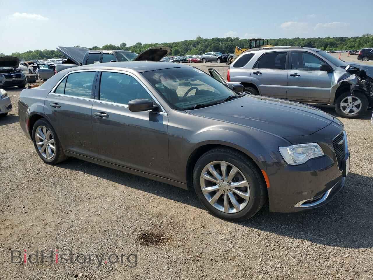 2017 CHRYSLER 300 - VIN: 2C3CCARG7HH591787 - Фото 4