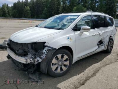2017 Chrysler PACIFICA Ehybrid Platinum, белый — VIN 2C4RC1N75HR684930, Copart