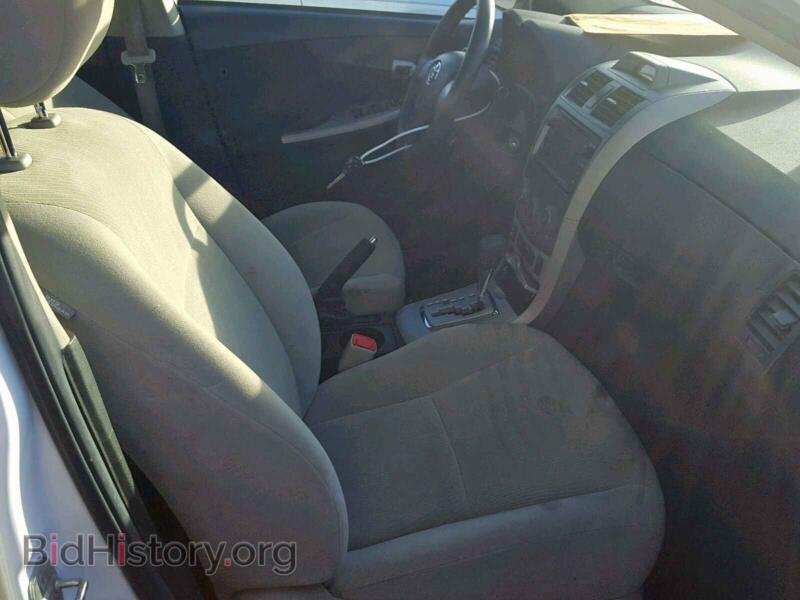 2013 Toyota COROLLA BA (VIN 2T1BU4EE7DC968035) — фото 5 из 10