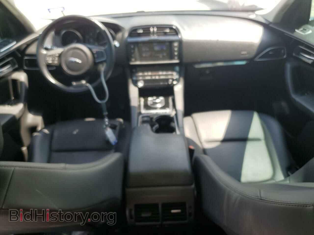 2017 JAGUAR F-PACE - VIN: SADCJ2BV5HA493943 - Фото 8