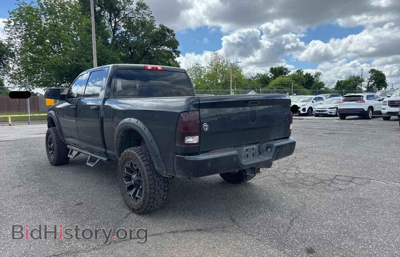 2017 RAM All Models - VIN: 3C6UR5CL8HG676401 - Photo 3