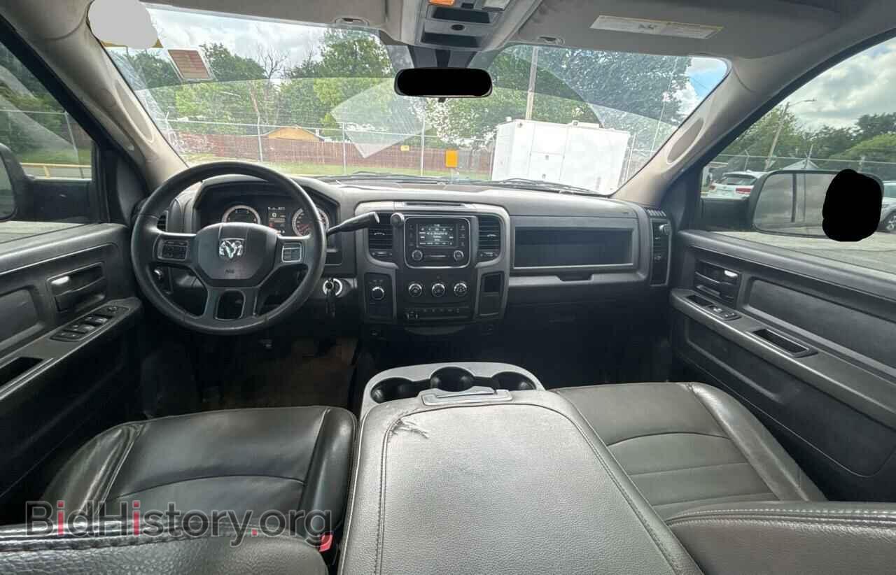 2017 RAM All Models - VIN: 3C6UR5CL8HG676401 - Photo 9