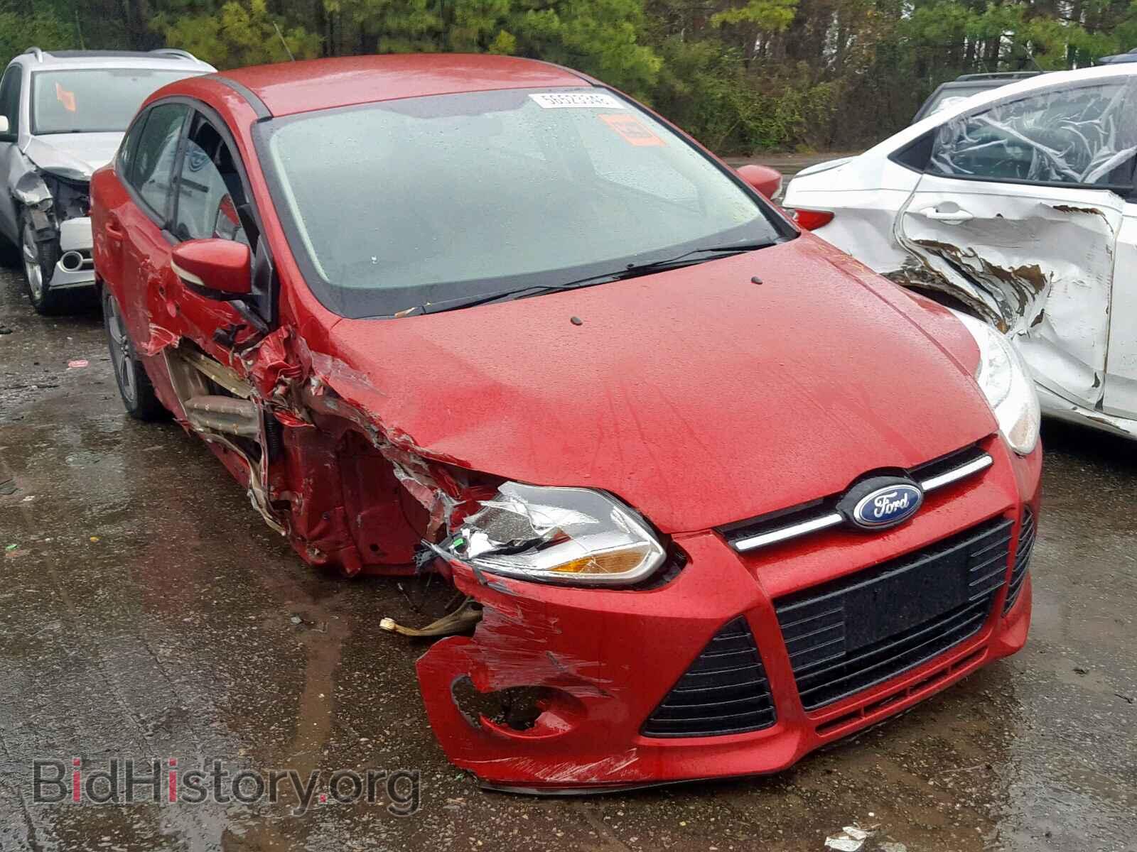 Photo 1FAHP3F28CL232900 - FORD FOCUS 2012