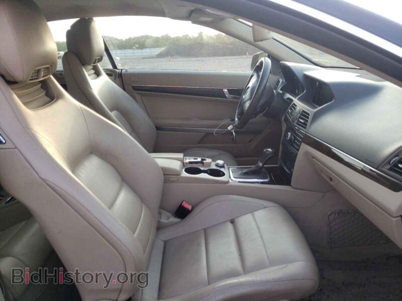 2011 Mercedes-Benz E-CLASS (VIN WDDKK7CF2BF052425) — фото 5 из 10