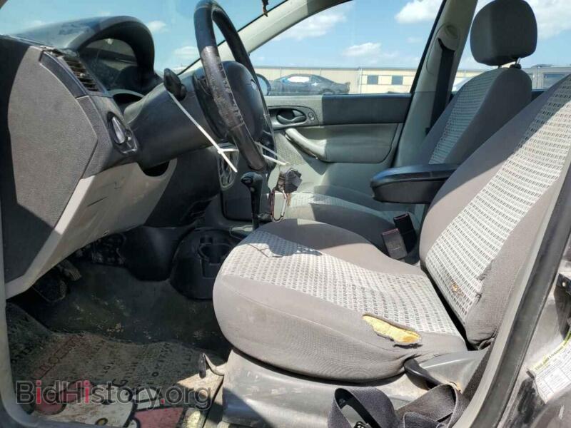 2006 Ford FOCUS (VIN 1FAFP34N56W181475) — photo 7 of 11