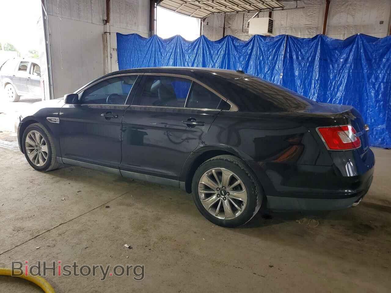 2011 FORD TAURUS - VIN: 1FAHP2FW1BG110562 - Photo 2