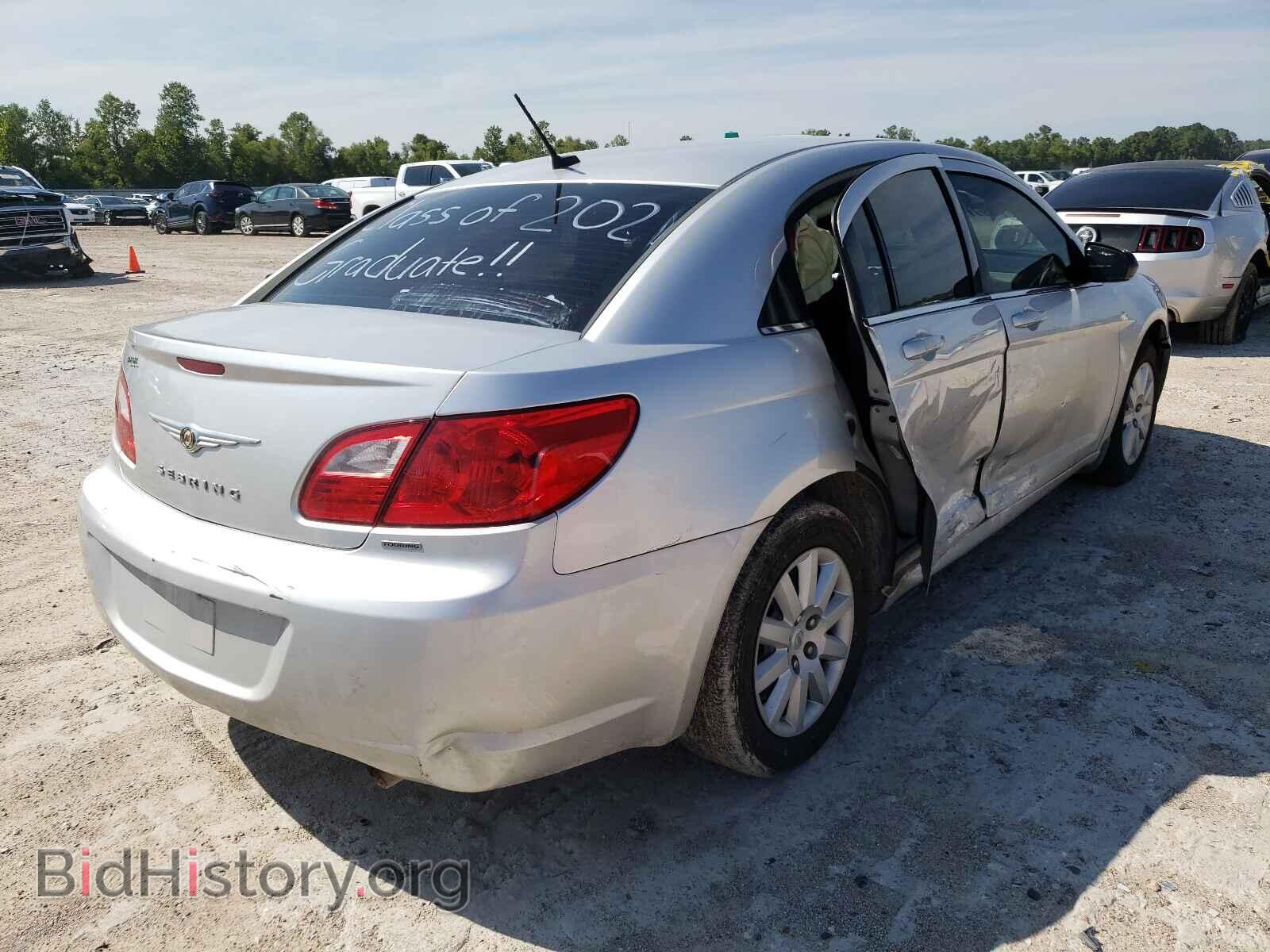 2010 CHRYSLER SEBRING - VIN: 1C3CC4FB9AN213221 - Фото 4