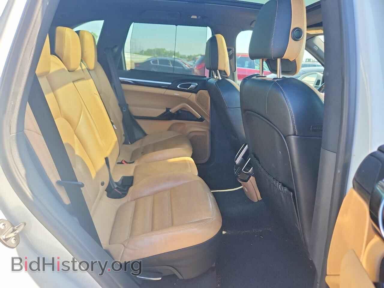 2016 PORSCHE CAYENNE - VIN: WP1AA2A24GLA06307 - Photo 10