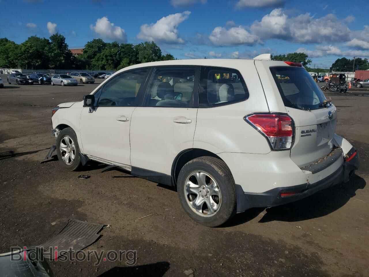 2017 SUBARU FORESTER - VIN: JF2SJAAC5HH594006 - Фото 2
