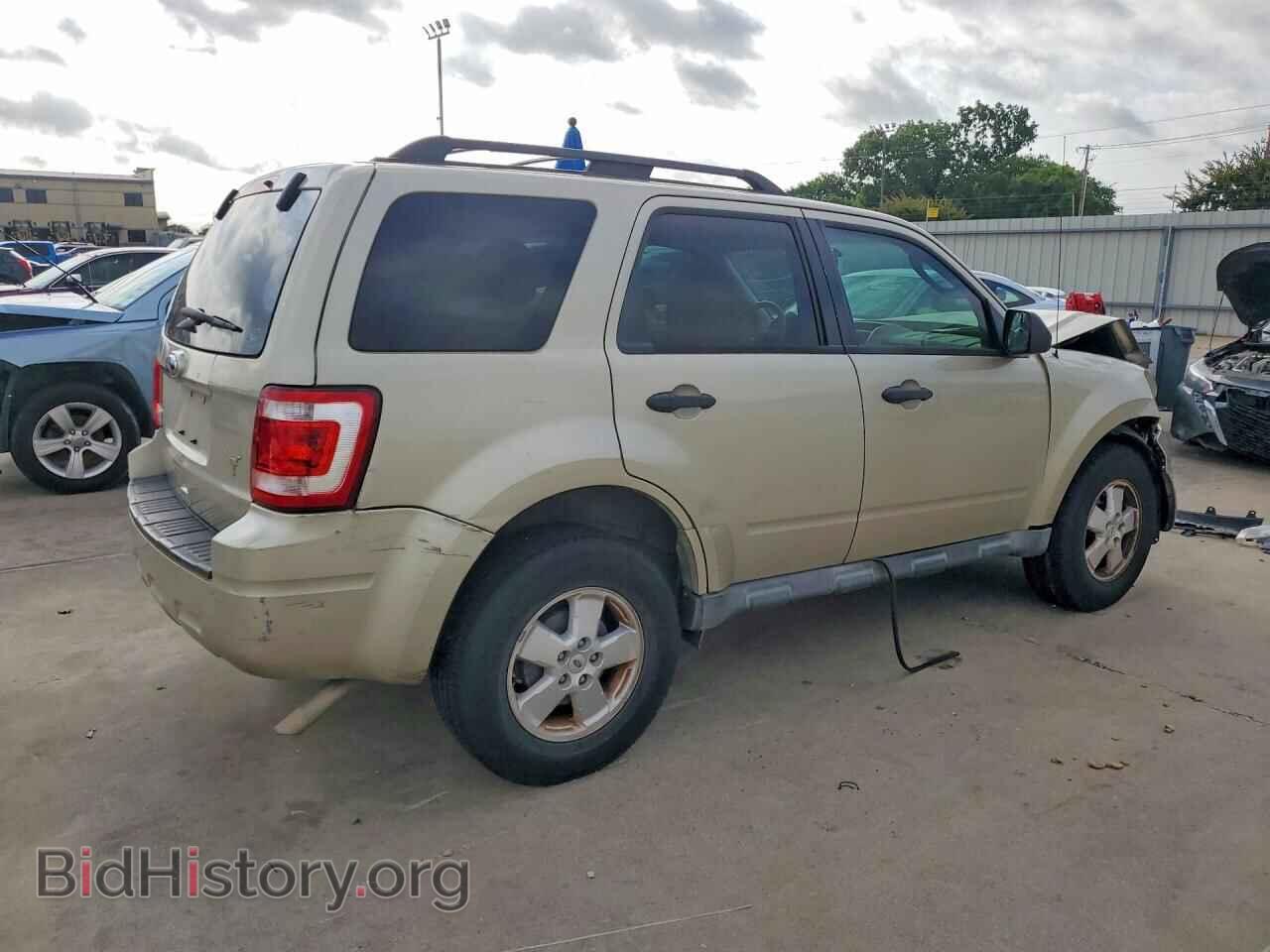 2011 FORD ESCAPE - VIN: 1FMCU0D79BKB64908 - Фото 3