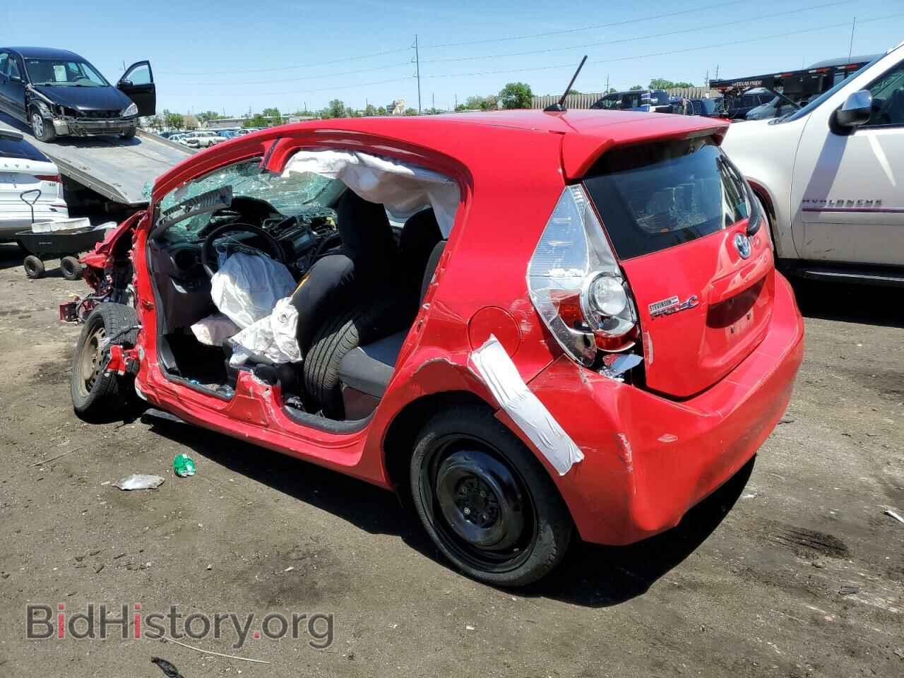 2014 TOYOTA PRIUS - VIN: JTDKDTB31E1574470 - Фото 2