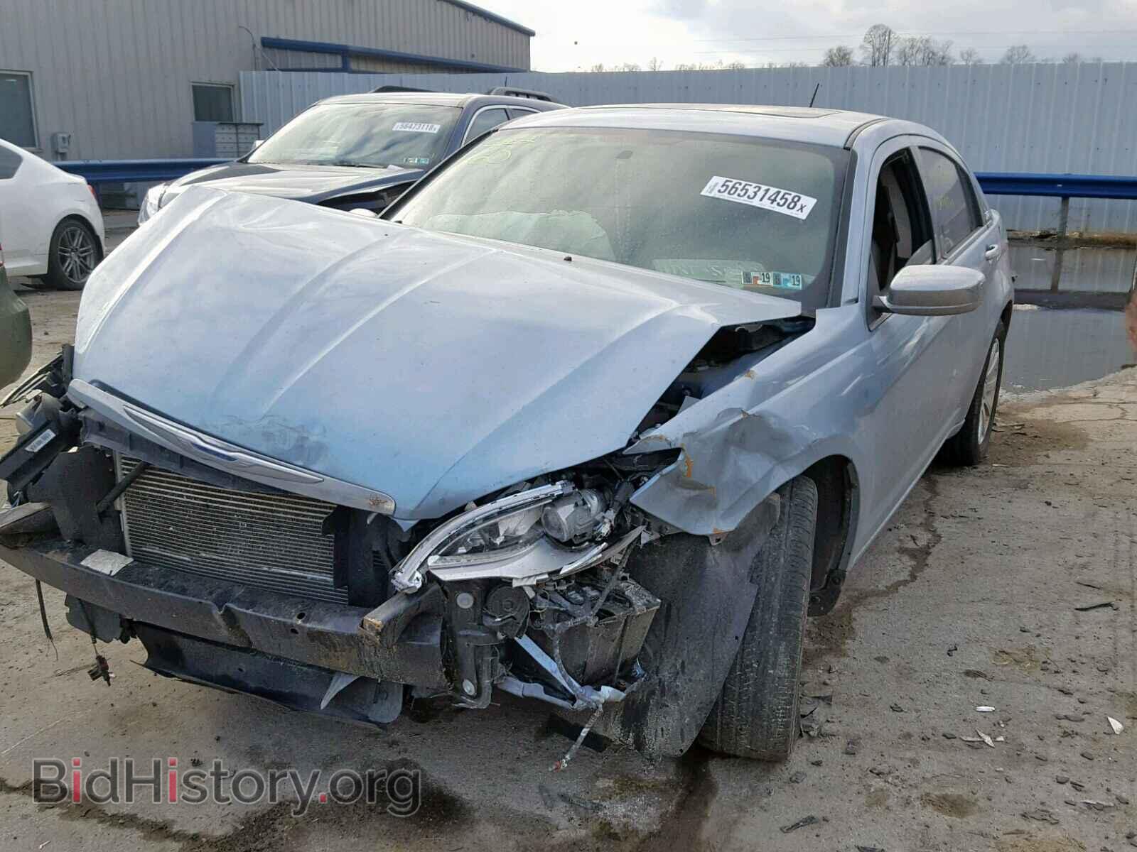 2013 CHRYSLER 200 - VIN: 1C3CCBCG3DN623263 - Фото 2