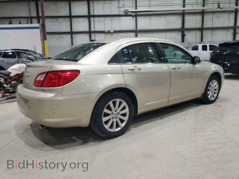 2010 Chrysler SEBRING (VIN 1C3CC5FB2AN111264) — фото 3 из 12