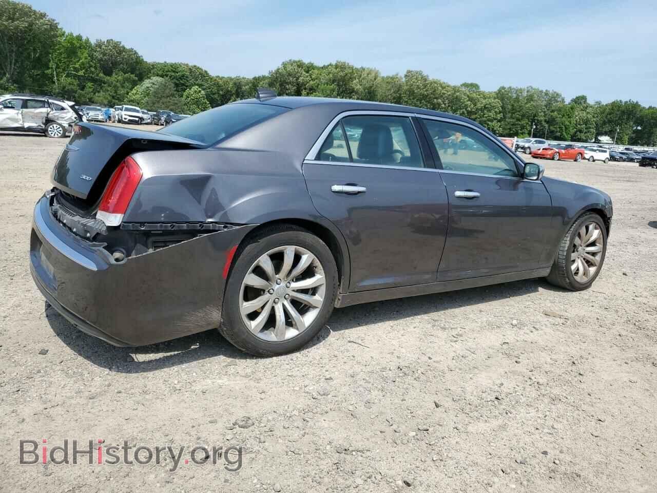 2019 CHRYSLER 300 - VIN: 2C3CCAEG3KH698008 - Фото 3
