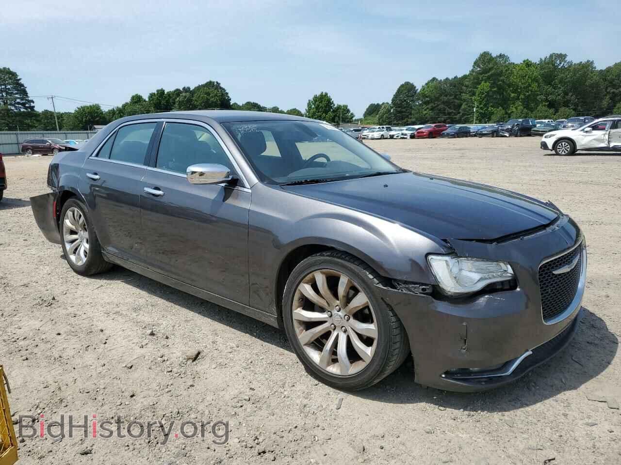 2019 CHRYSLER 300 - VIN: 2C3CCAEG3KH698008 - Фото 4