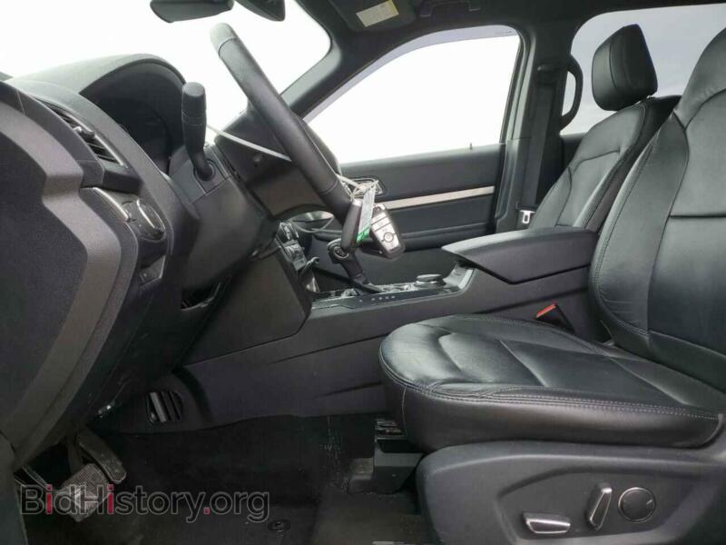 2018 Ford EXPLORER (VIN 1FM5K8D83JGB43611) — photo 7 of 14