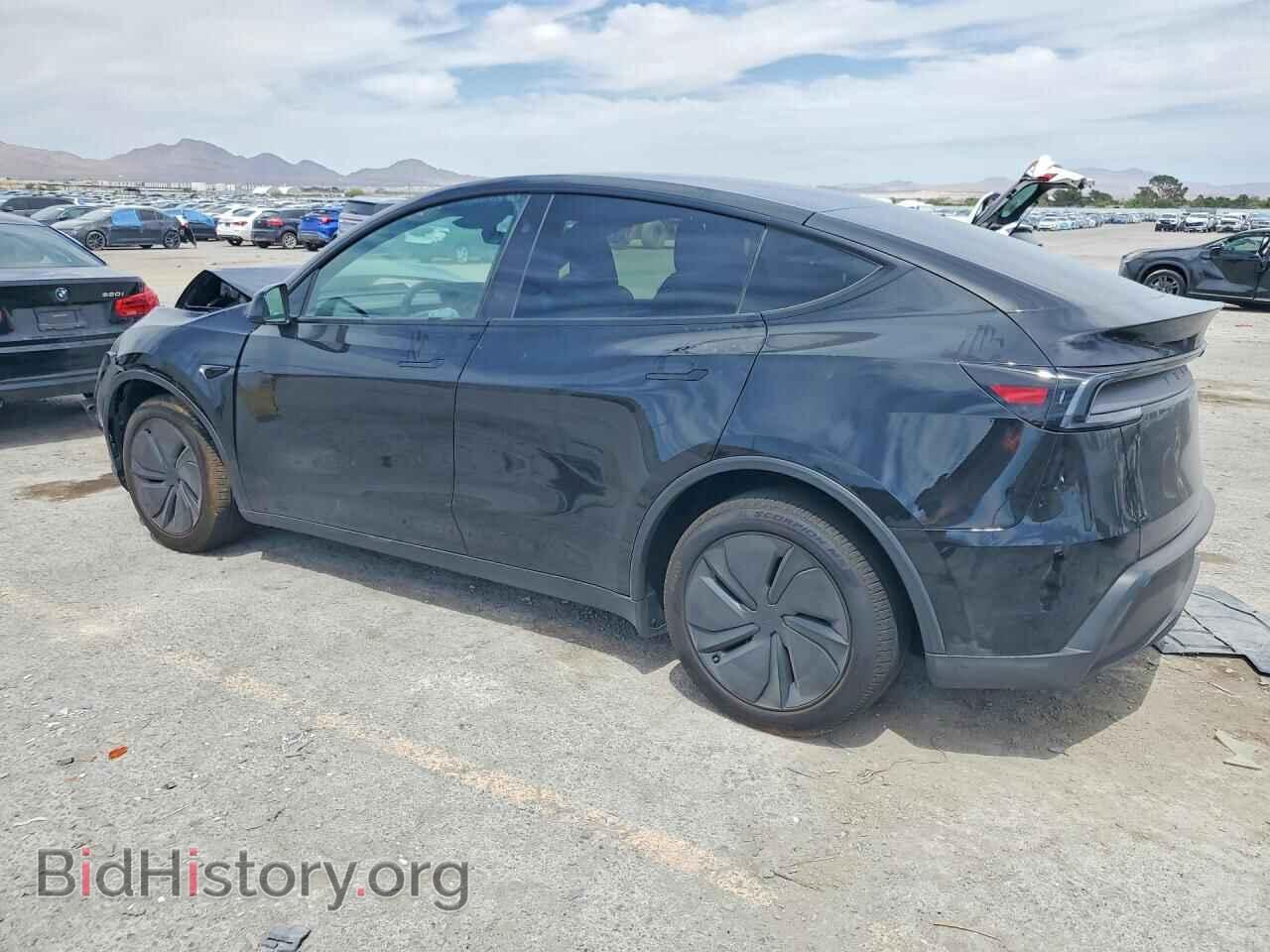 2026 TESLA MODEL Y - VIN: 7SAYGDED9TF614359 - Фото 2