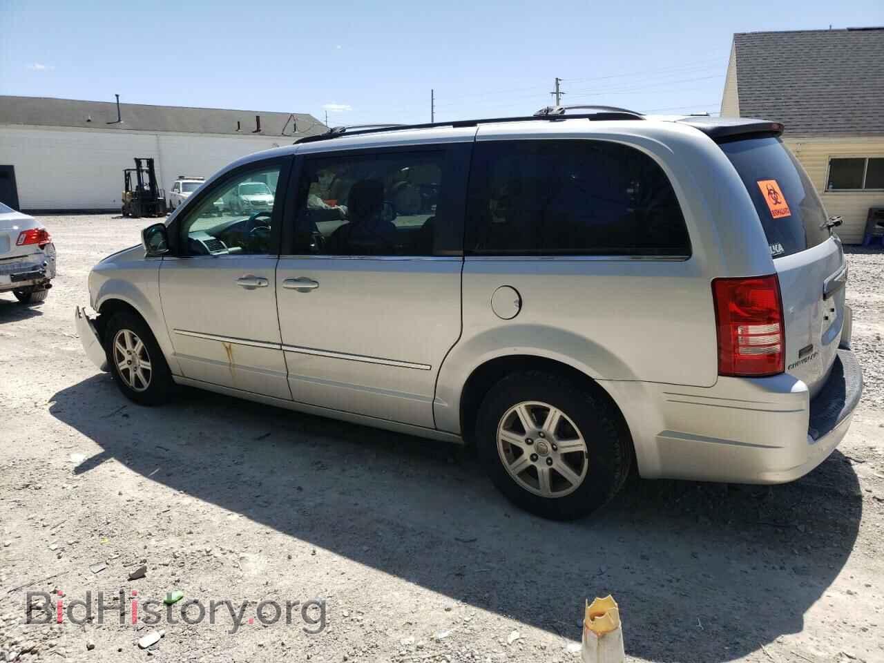 2010 CHRYSLER MINIVAN - VIN: 2A4RR8D13AR357298 - Фото 2