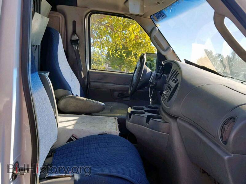 2007 Ford ECONOLINE (VIN 1FTSE34L37DA65766) — фото 5 из 10