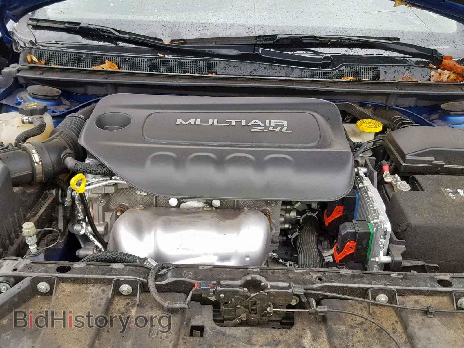 2016 CHRYSLER 200 - VIN: 1C3CCCAB5GN180597 - Фото 5
