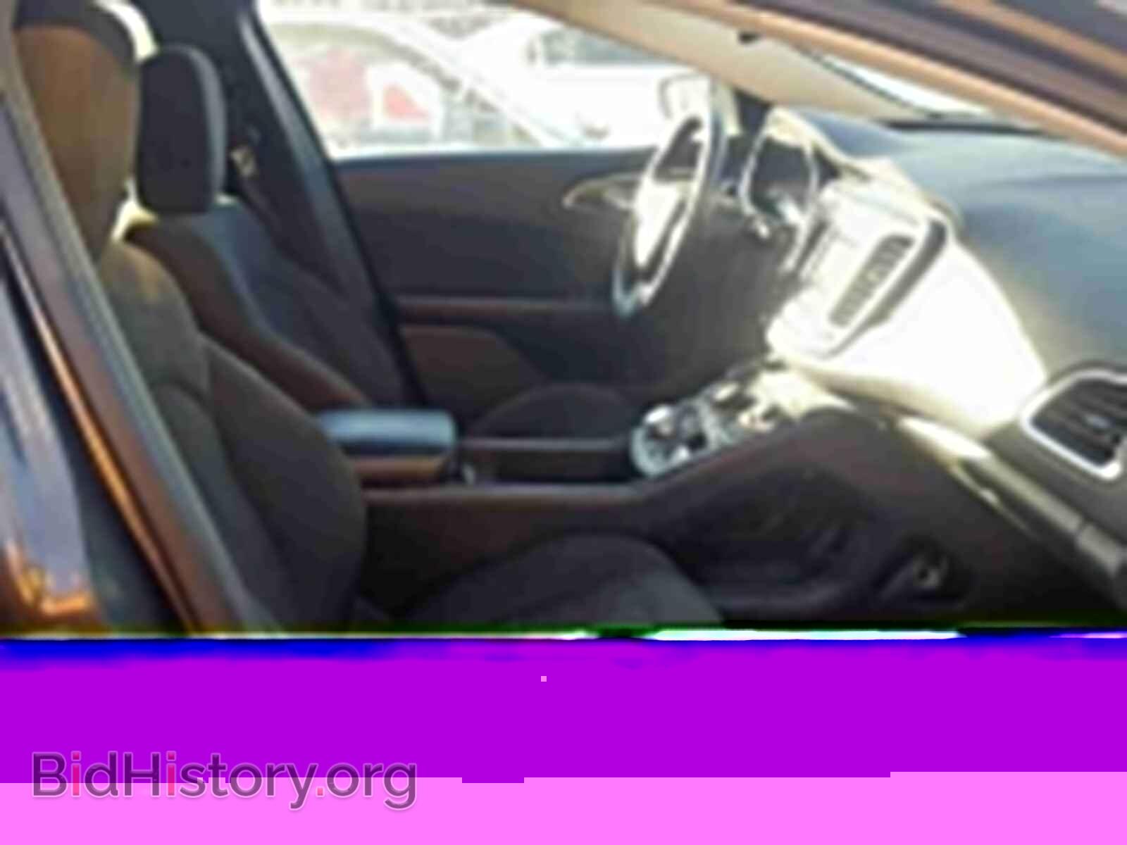 2016 CHRYSLER 200 - VIN: 1C3CCCFB5GN185890 - Фото 5