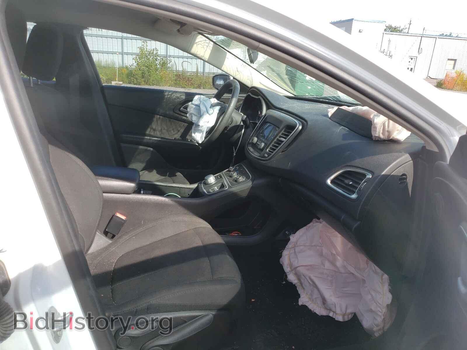 2016 CHRYSLER 200 - VIN: 1C3CCCFB5GN196954 - Фото 5