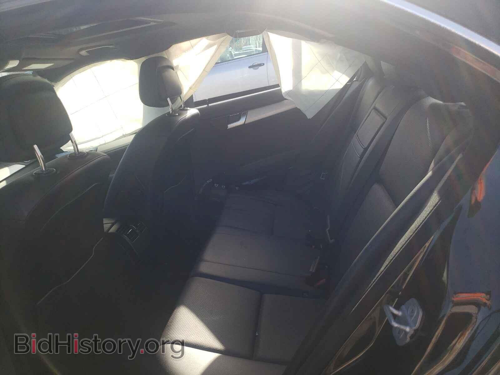 2012 MERCEDES-BENZ C-CLASS - VIN: WDDGF4HB9CR200648 - Фото 6