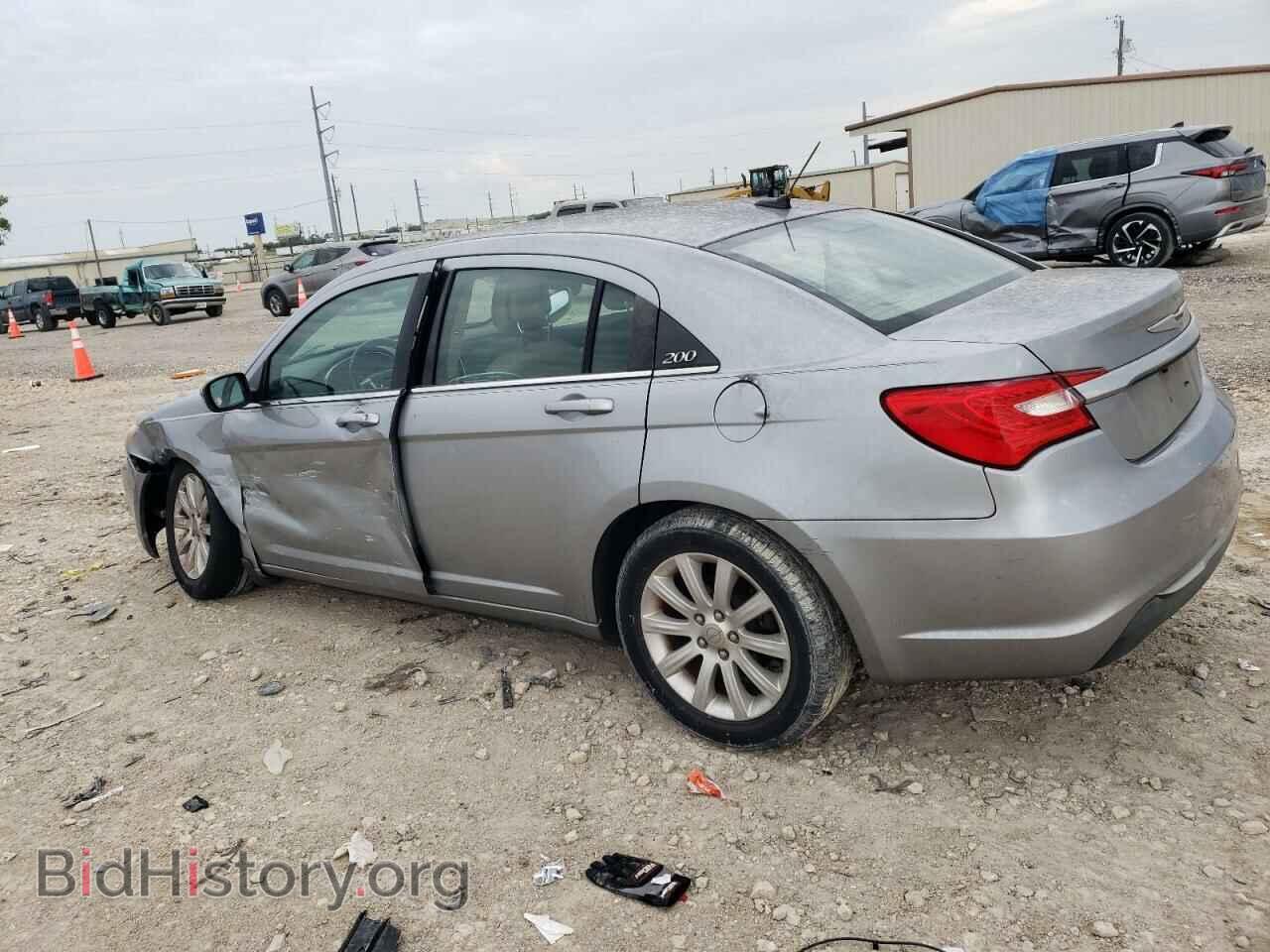 2013 CHRYSLER 200 - VIN: 1C3CCBBB9DN608577 - Photo 2