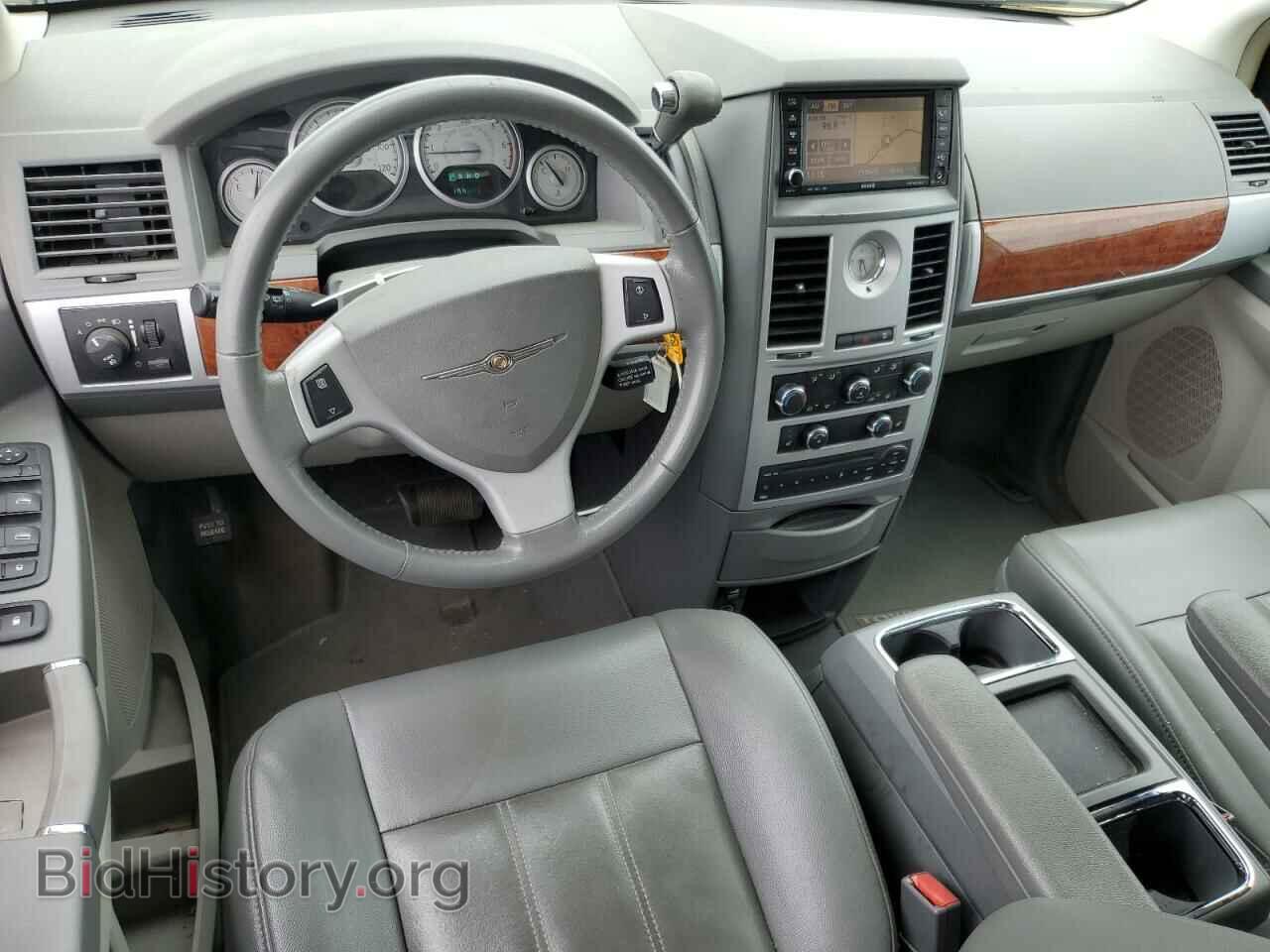 2009 CHRYSLER MINIVAN - VIN: 2A8HR54119R568097 - Фото 8