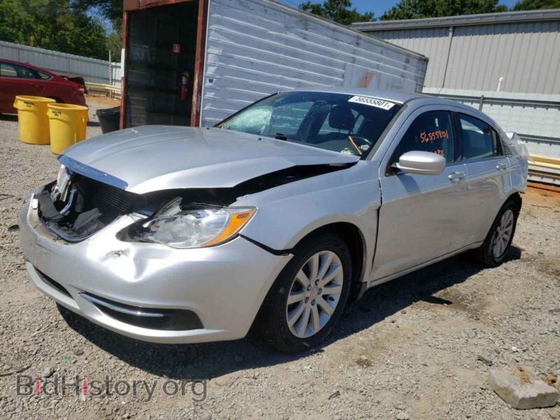 2011 Chrysler 200 (VIN 1C3BC1FB2BN514215) — photo 2 of 10