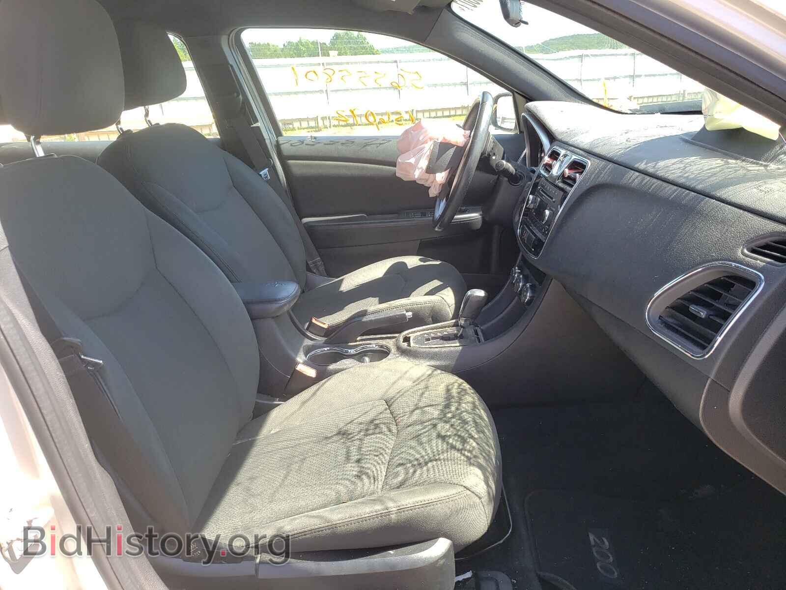 2011 CHRYSLER 200 - VIN: 1C3BC1FB2BN514215 - Фото 5