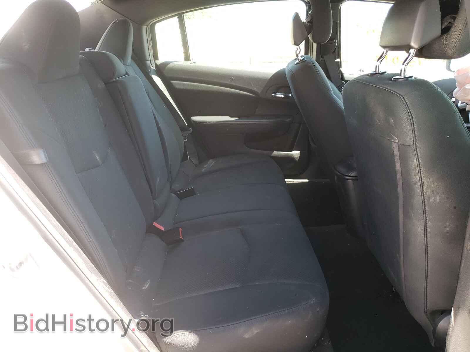 2011 CHRYSLER 200 - VIN: 1C3BC1FB2BN514215 - Фото 6