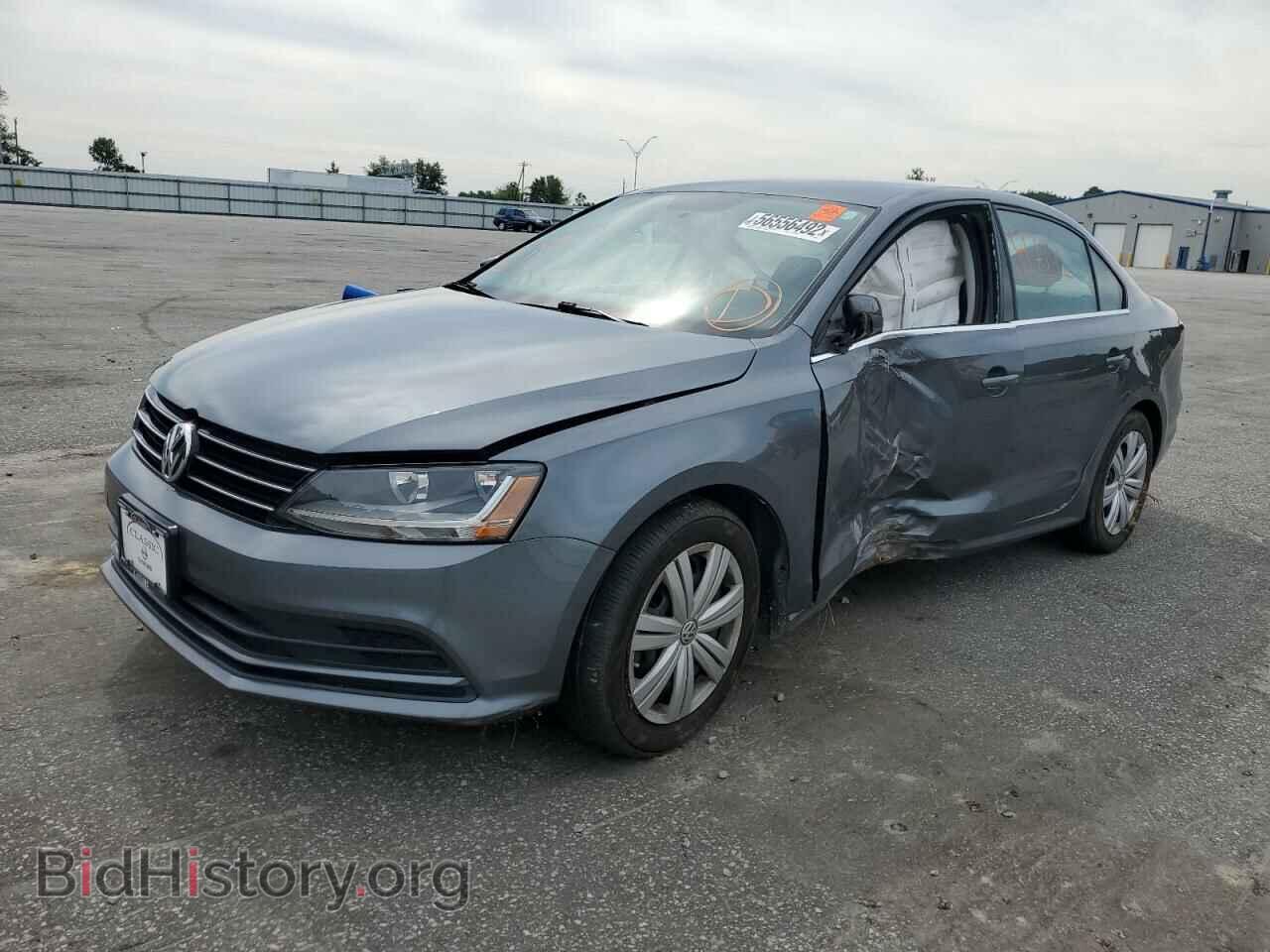 2017 VOLKSWAGEN JETTA - VIN: 3VW2B7AJ0HM215810 - Photo 2