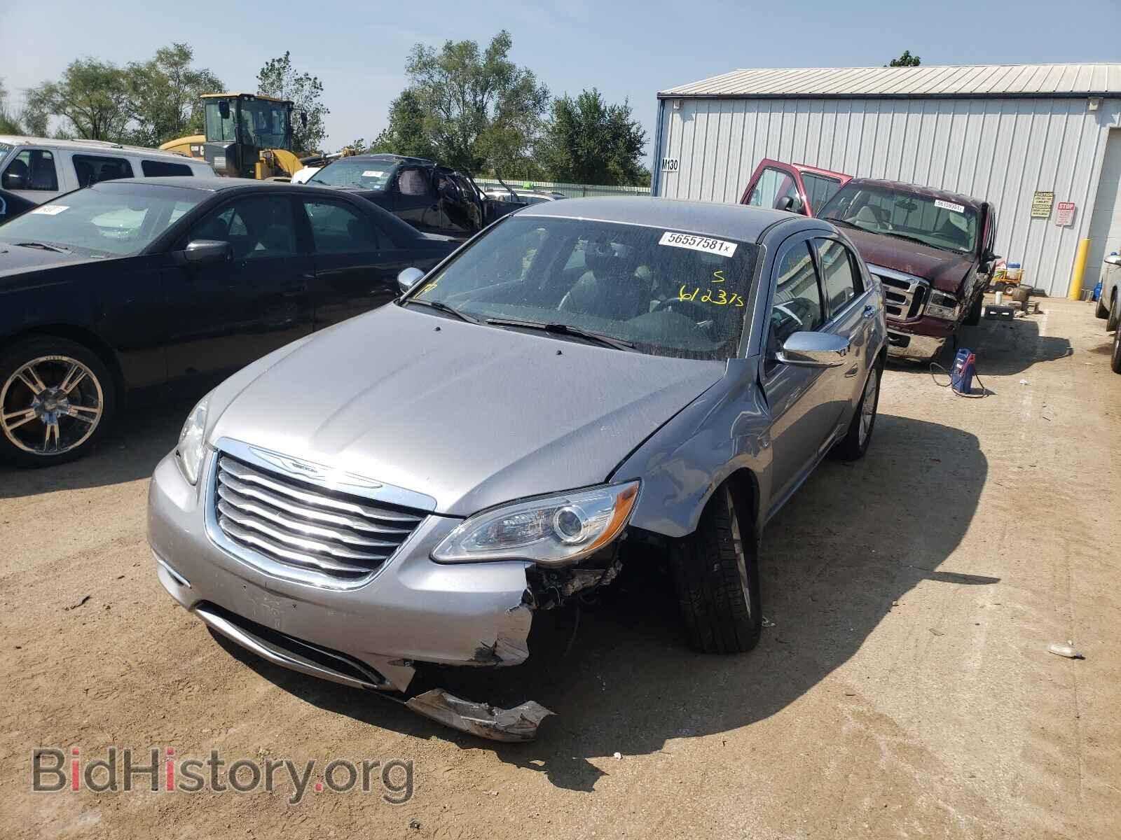 2013 CHRYSLER 200 - VIN: 1C3CCBCG3DN612375 - Photo 2