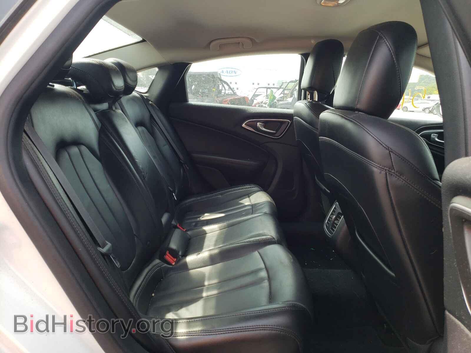 2016 CHRYSLER 200 - VIN: 1C3CCCAB9GN178190 - Фото 6