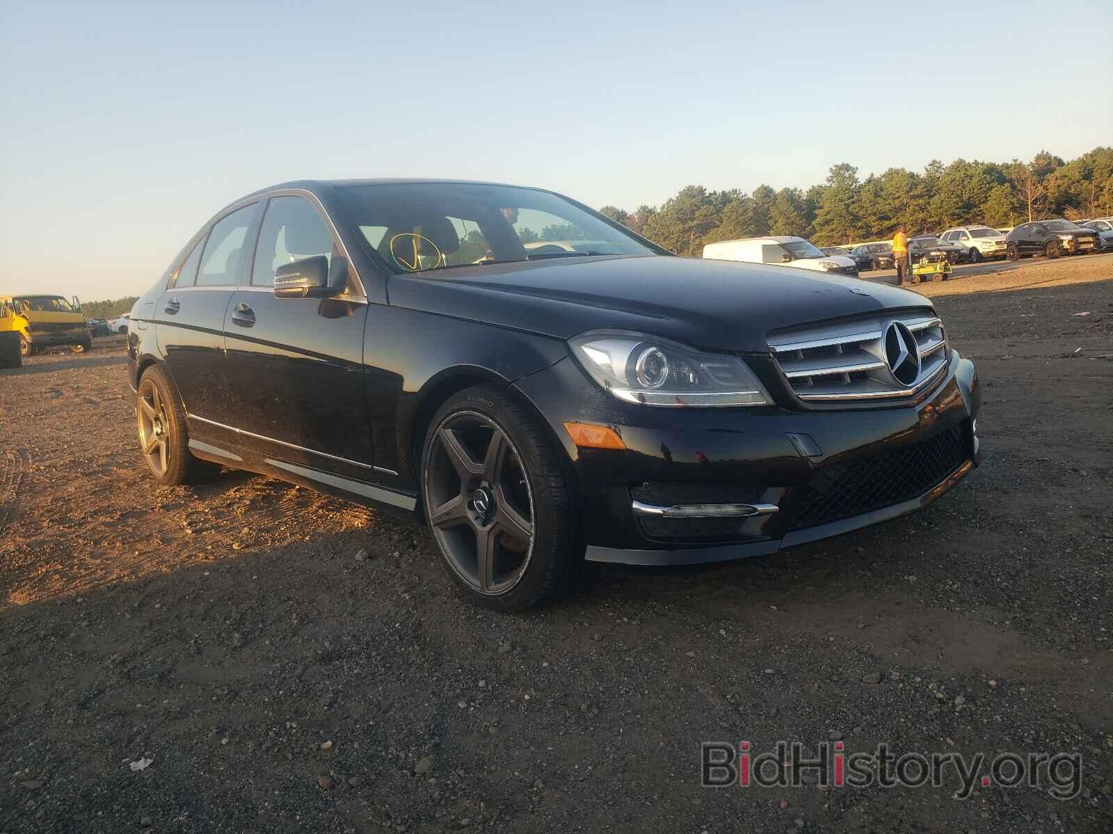 Photo WDDGF8AB9DR292640 - MERCEDES-BENZ C-CLASS 2013