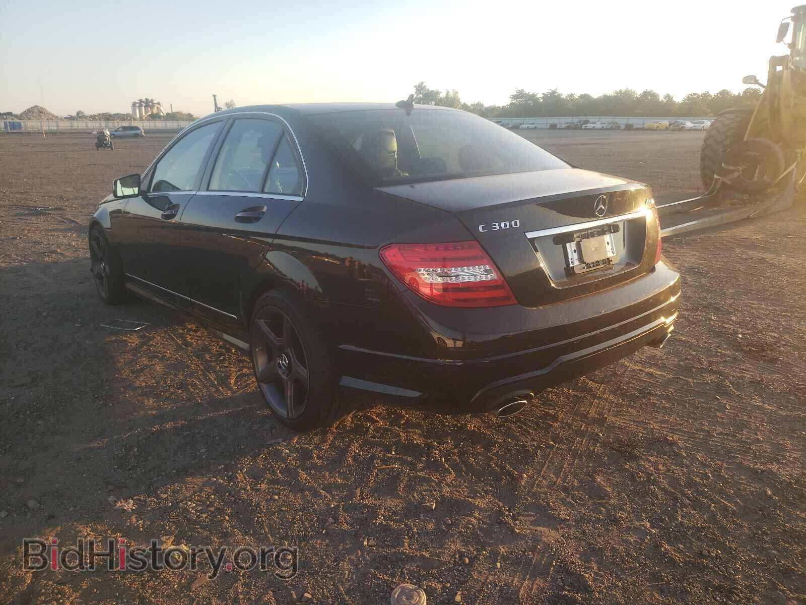 2013 MERCEDES-BENZ C-CLASS - VIN: WDDGF8AB9DR292640 - Фото 3