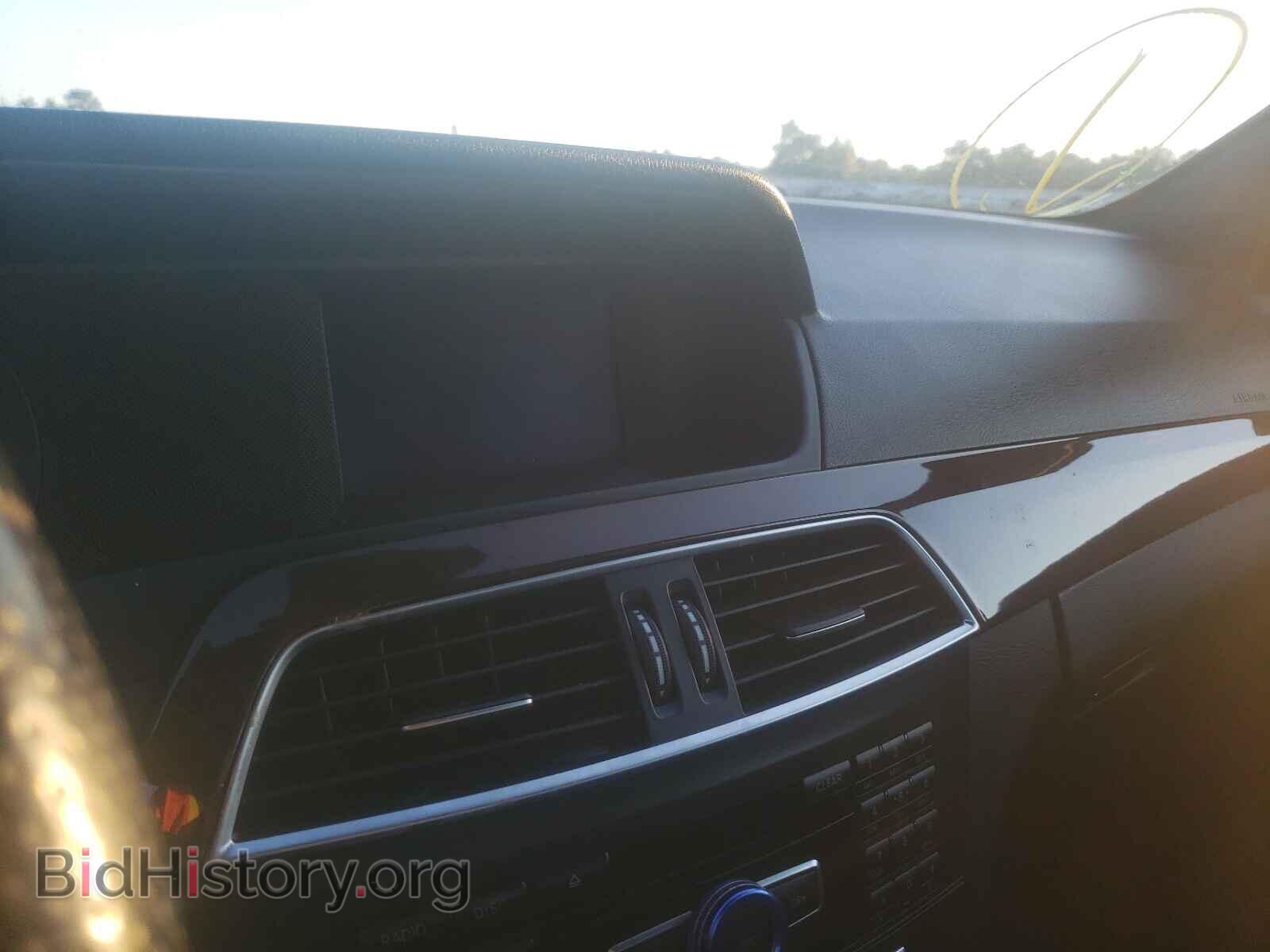 2013 MERCEDES-BENZ C-CLASS - VIN: WDDGF8AB9DR292640 - Фото 9