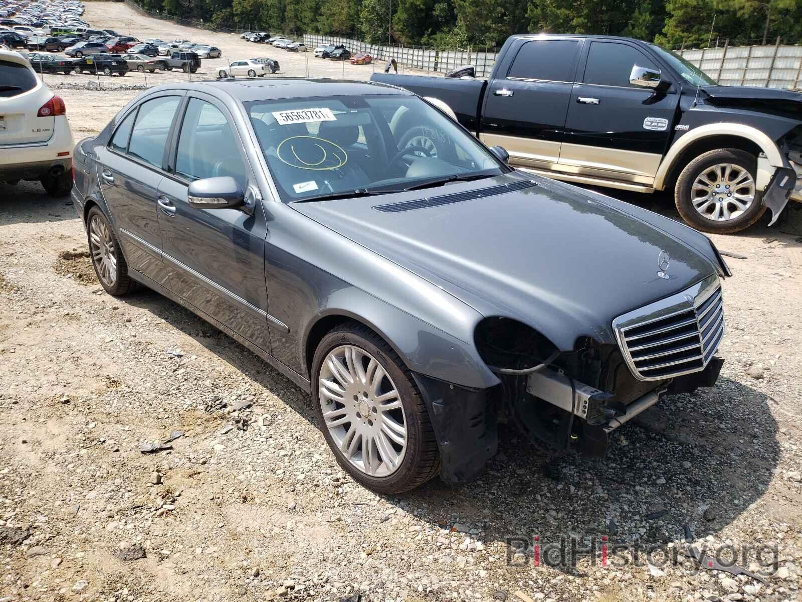 Photo WDBUF56X68B352063 - MERCEDES-BENZ E-CLASS 2008