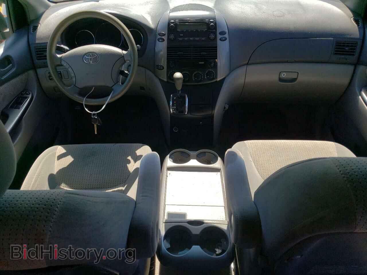 2010 TOYOTA All Models - VIN: 5TDKK4CCXAS335104 - Фото 8