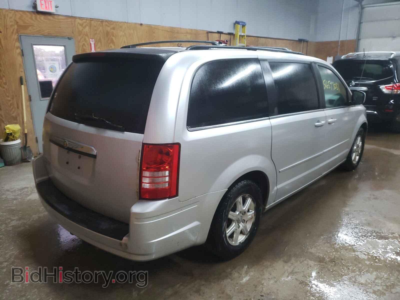 2008 CHRYSLER MINIVAN - VIN: 2A8HR54P88R794575 - Фото 4