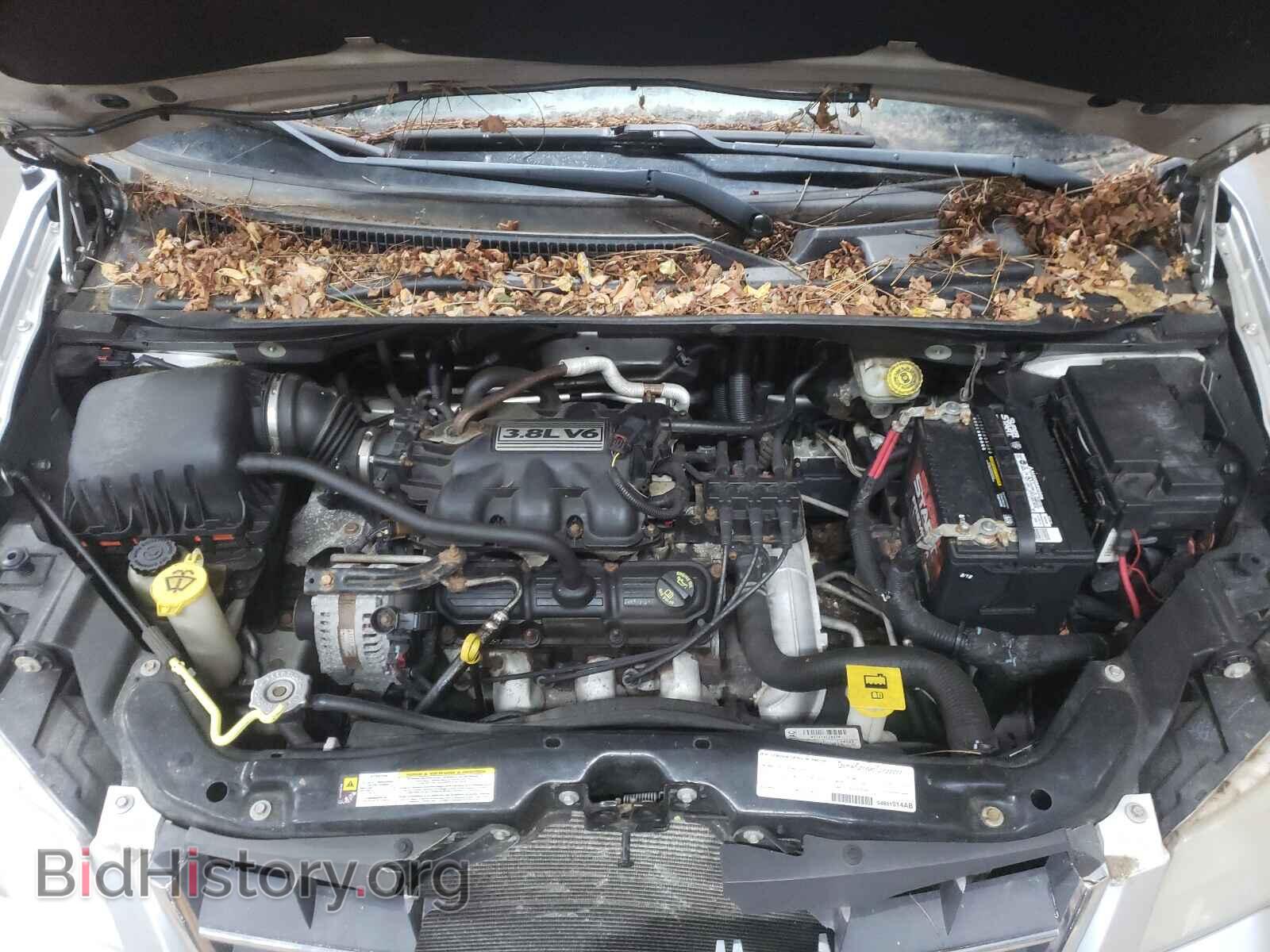 2008 CHRYSLER MINIVAN - VIN: 2A8HR54P88R794575 - Фото 7