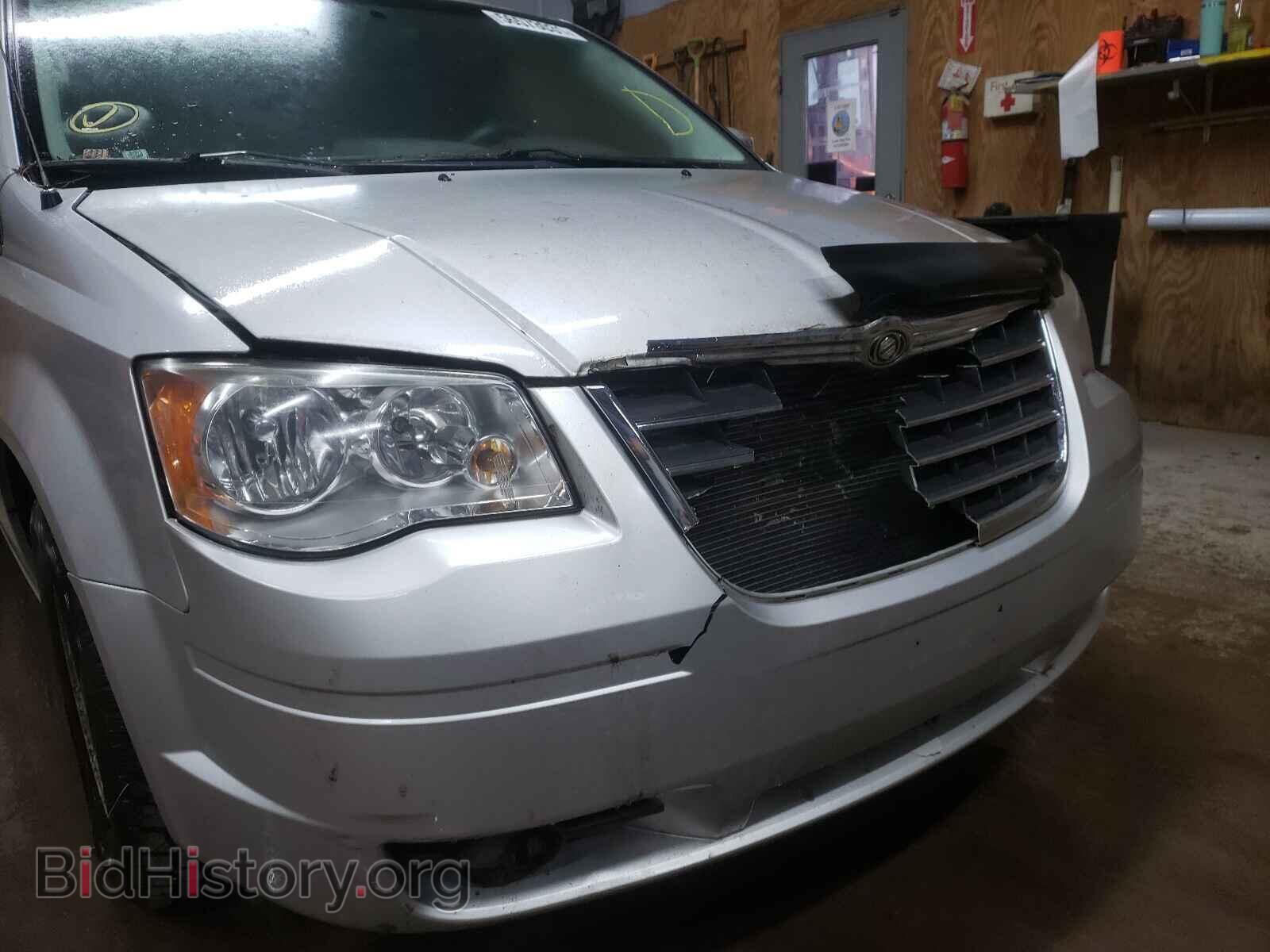 2008 CHRYSLER MINIVAN - VIN: 2A8HR54P88R794575 - Фото 9