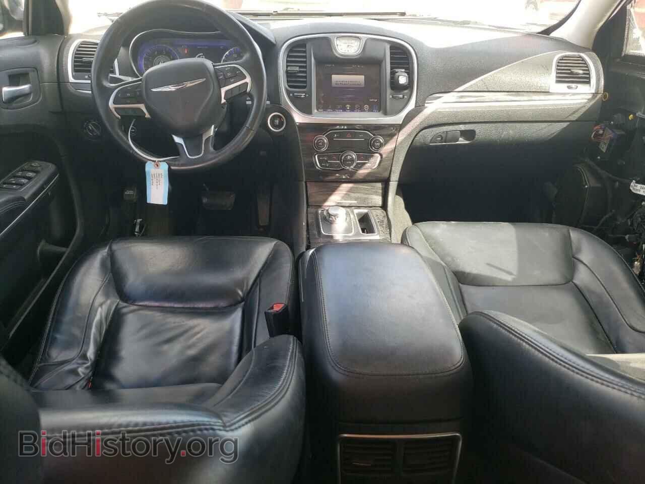 2016 CHRYSLER 300 - VIN: 2C3CCARGXGH208374 - Фото 8