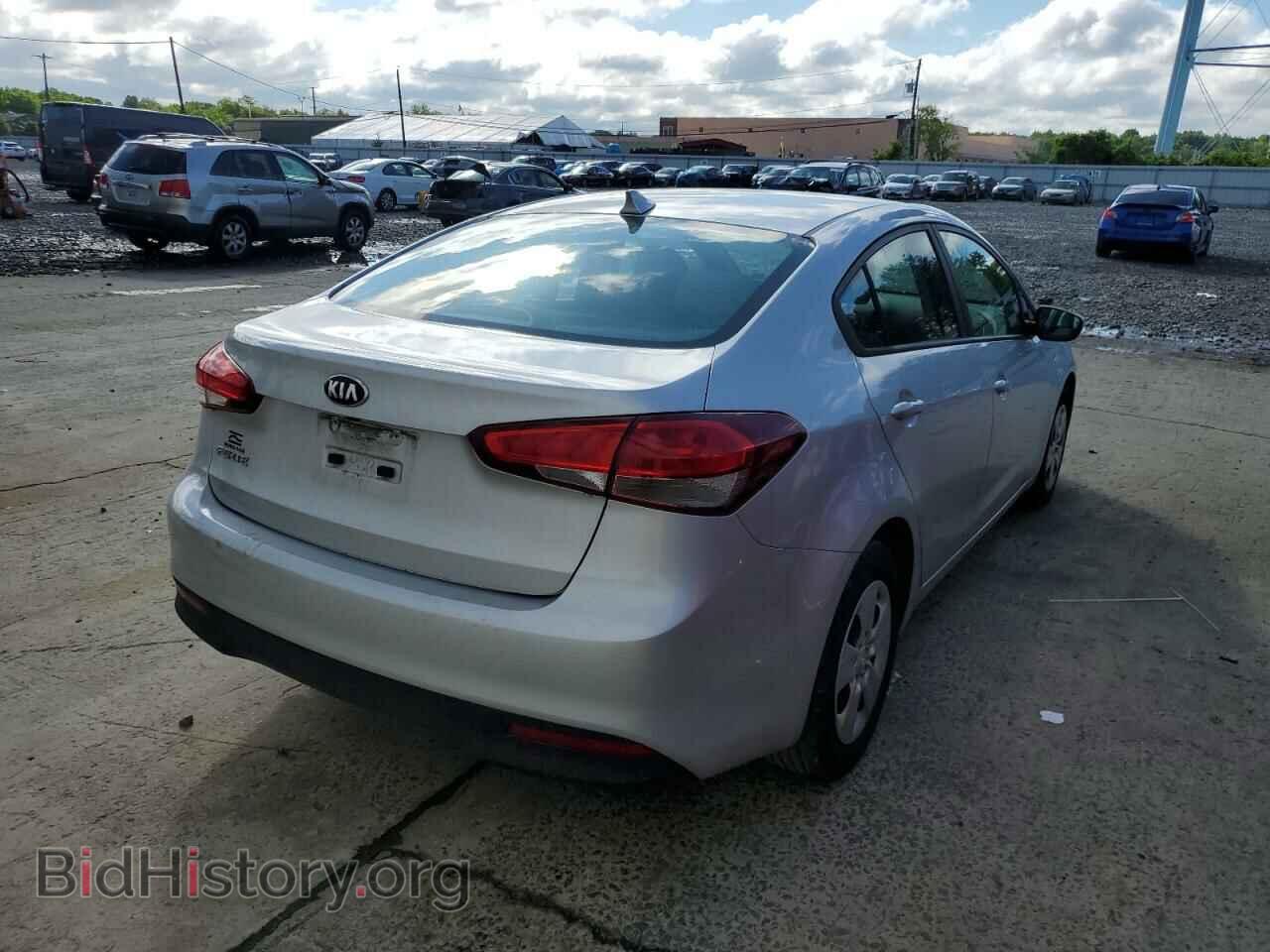 2017 KIA FORTE - VIN: 3KPFL4A76HE066978 - Фото 3