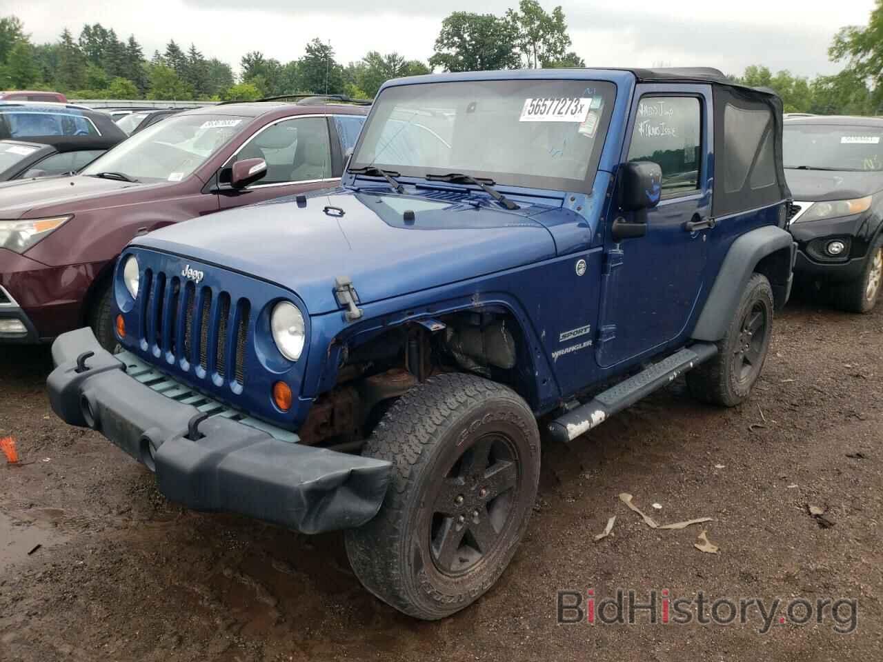 Photo 1J4AA2D16AL143545 - JEEP WRANGLER 2010