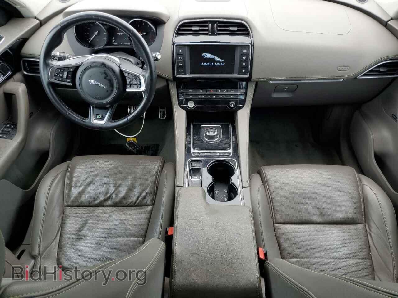 2017 JAGUAR F-PACE - VIN: SADCL2BV6HA886277 - Фото 8