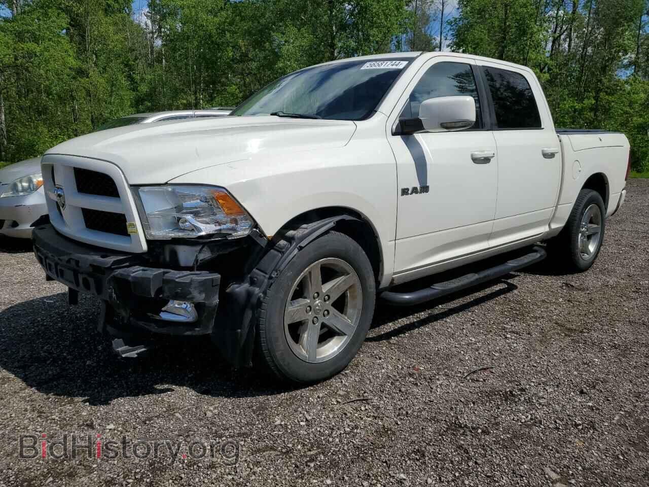 Photo 1D3HV13T29J533739 - DODGE All Models 2009